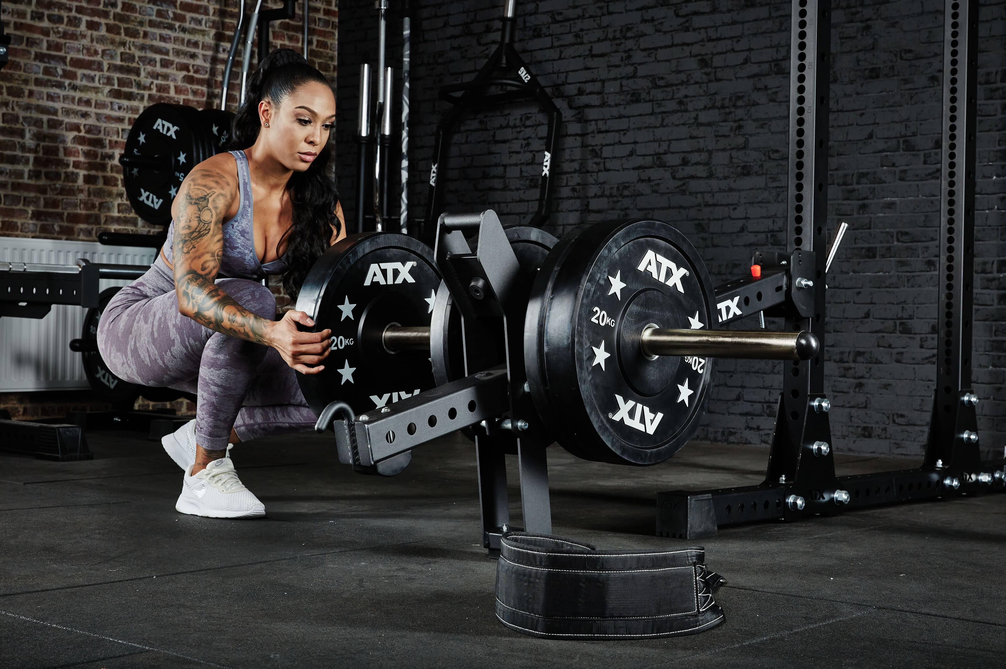 Plate-loaded machines